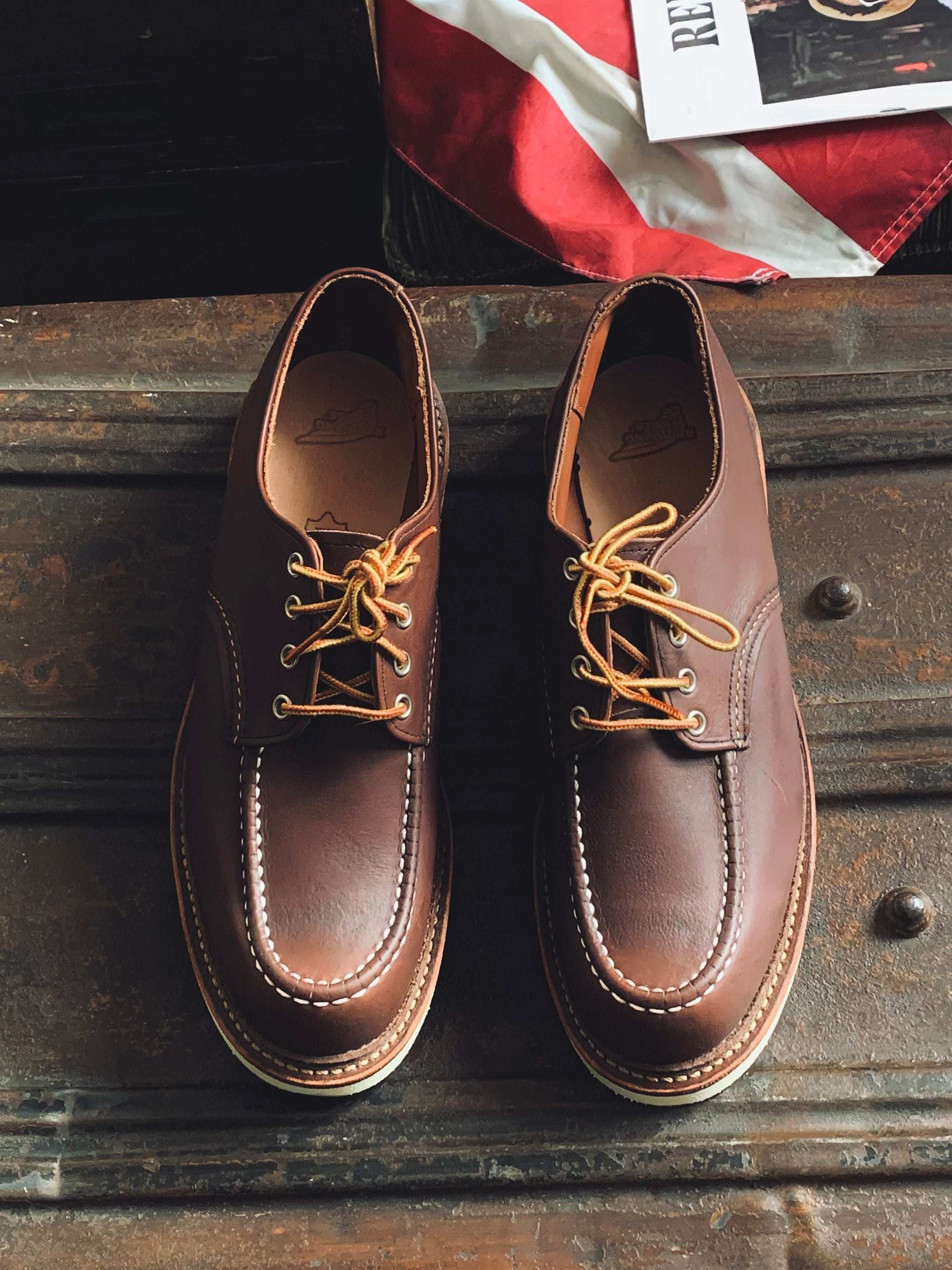 靴 RED WING 8109 OXFORD 28cm Red Wing 8109 - Low Moc Toe - Mahogany – The Archives The People's